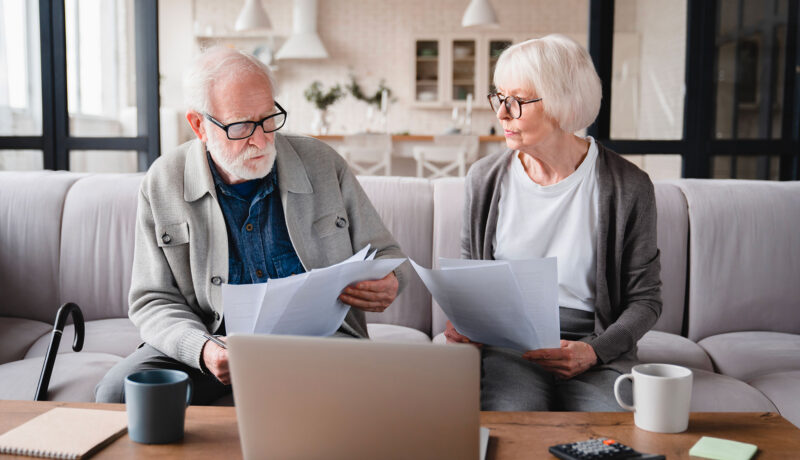 Pensionato valuta i nuovi tassi INPS 2026 per la cessione del quinto della pensione